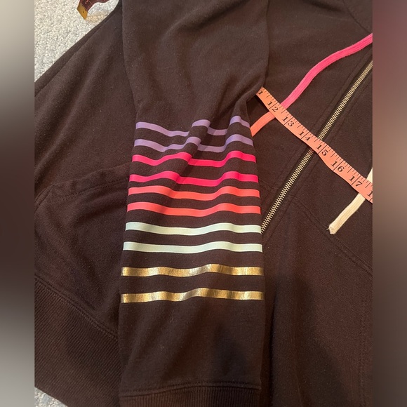 Spiritual Gangster Peloton XL Women's black Rainbow retail 120 host pick - Picture 10 of 17